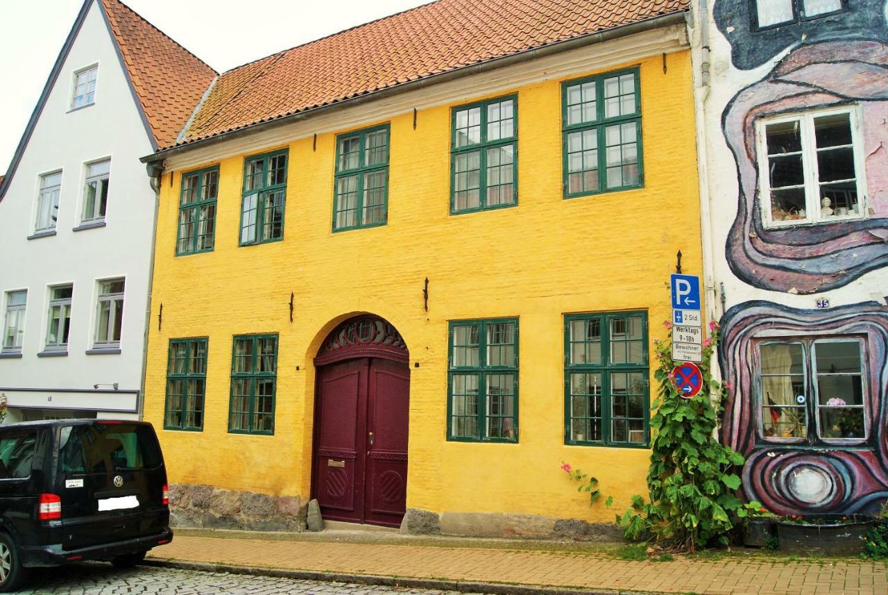 Das Gelbe Haus - Drei Besondere Ferienwohnungen Flensburg Ngoại thất bức ảnh